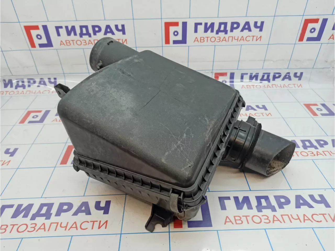 Корпус воздушного фильтра Toyota Tundra (XK50) 17701-0S010